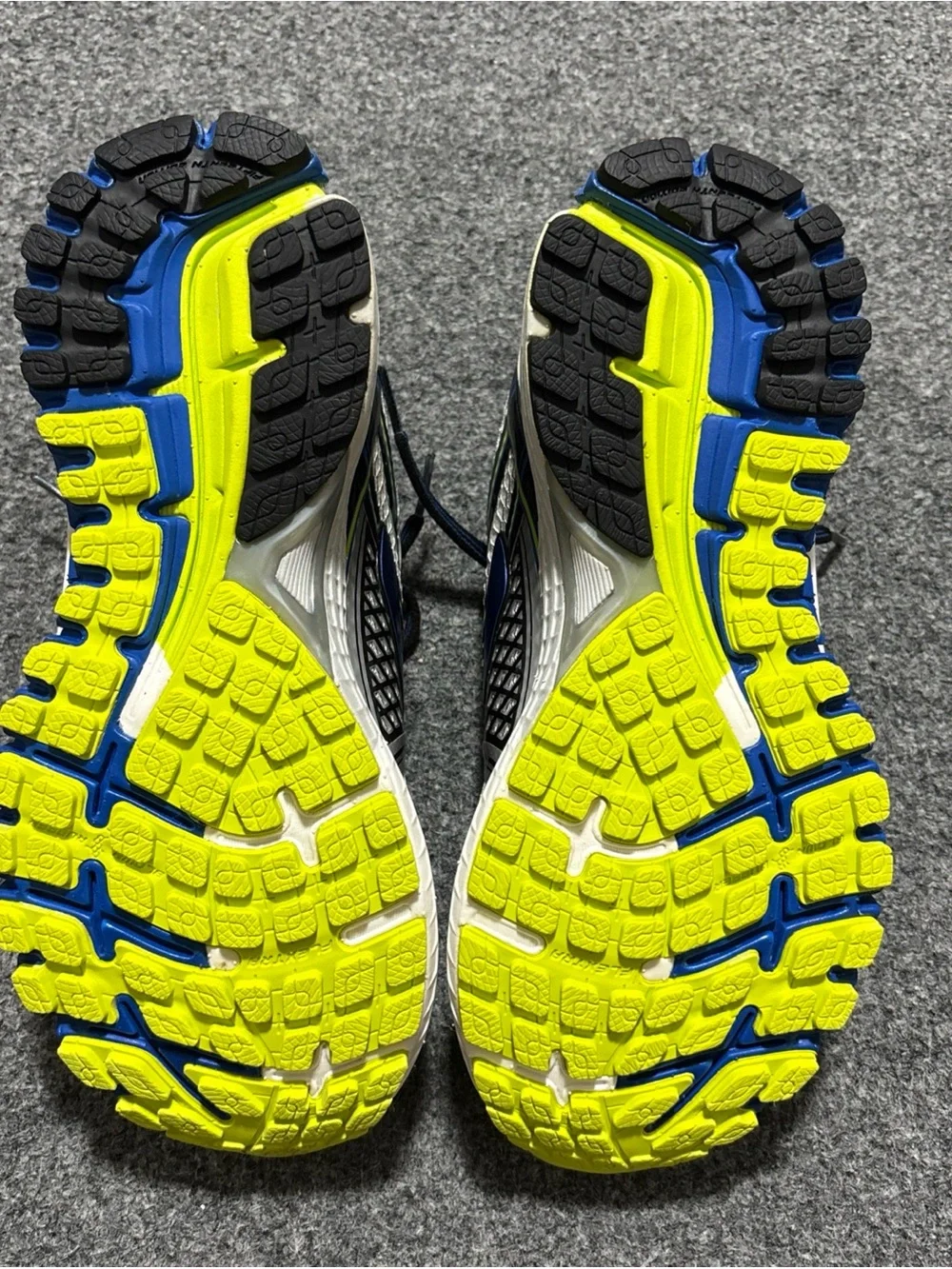 Brooks Silver Blue Black Neon Yellow Athletic Running Shoes